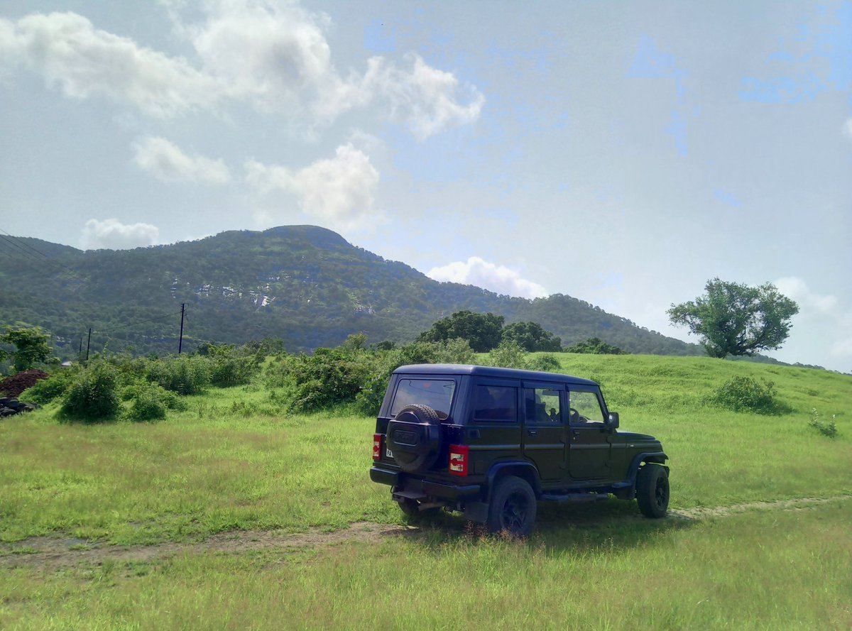 Can there be a better #workplace than this?

#Maharashtra #droneflying #drones #dronetraining #DroneSystem