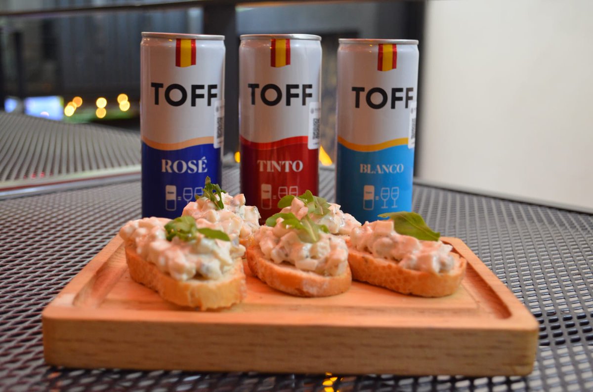 Schildkrotte's tweet photo. Try something new... Something different... Something for #trips... Something for the #beach... Something for #you
#winelover #wineinacan #toff https://t.co/5z54INvb4G