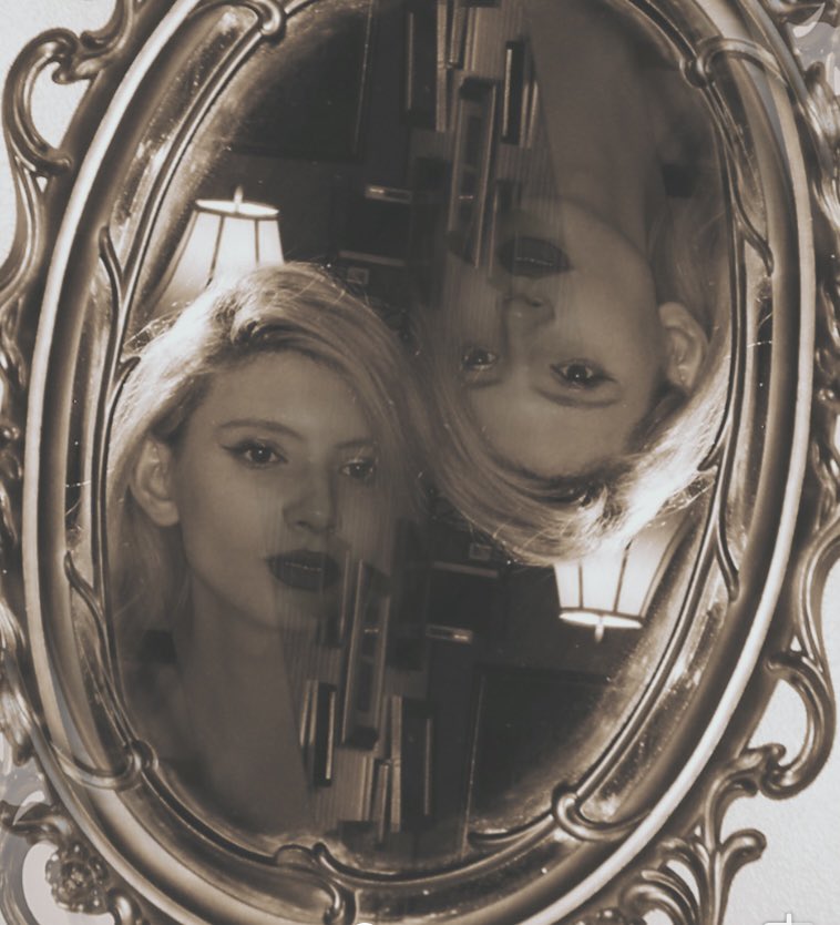 “must be the season of the witch” 🍂 #BlueMoon #AutumnIsComing #vintage #vintageclothing #IndependentArtist #CNY