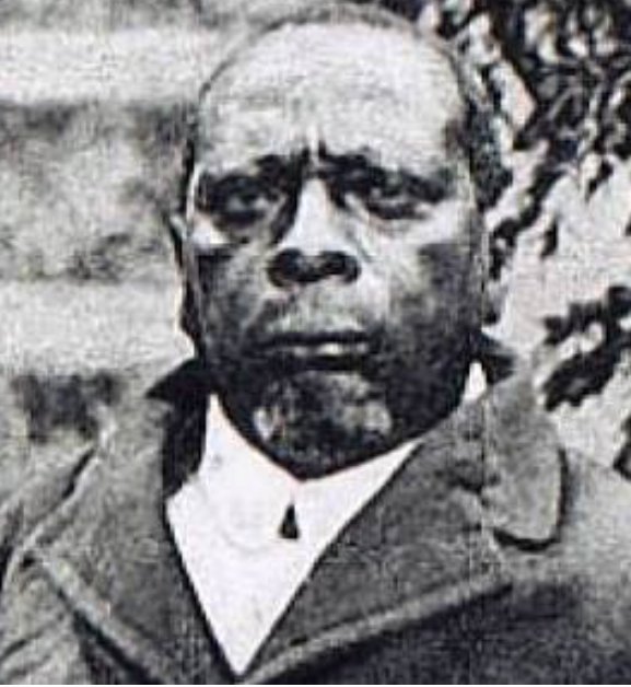 q_conqueror's tweet photo. Bunyoro kingdom is well known for having 1 of the greatest King Kabalega Chwa II who ruled the kingdom from 1870 to 1899 fiercely fought the British imperialists before he was defeated, captured and exiled in Seychelles Islands
#WorldTourismDay23
#ExploreBunyoro 
#ExploreUganda https://t.co/jNOrYu5ubv