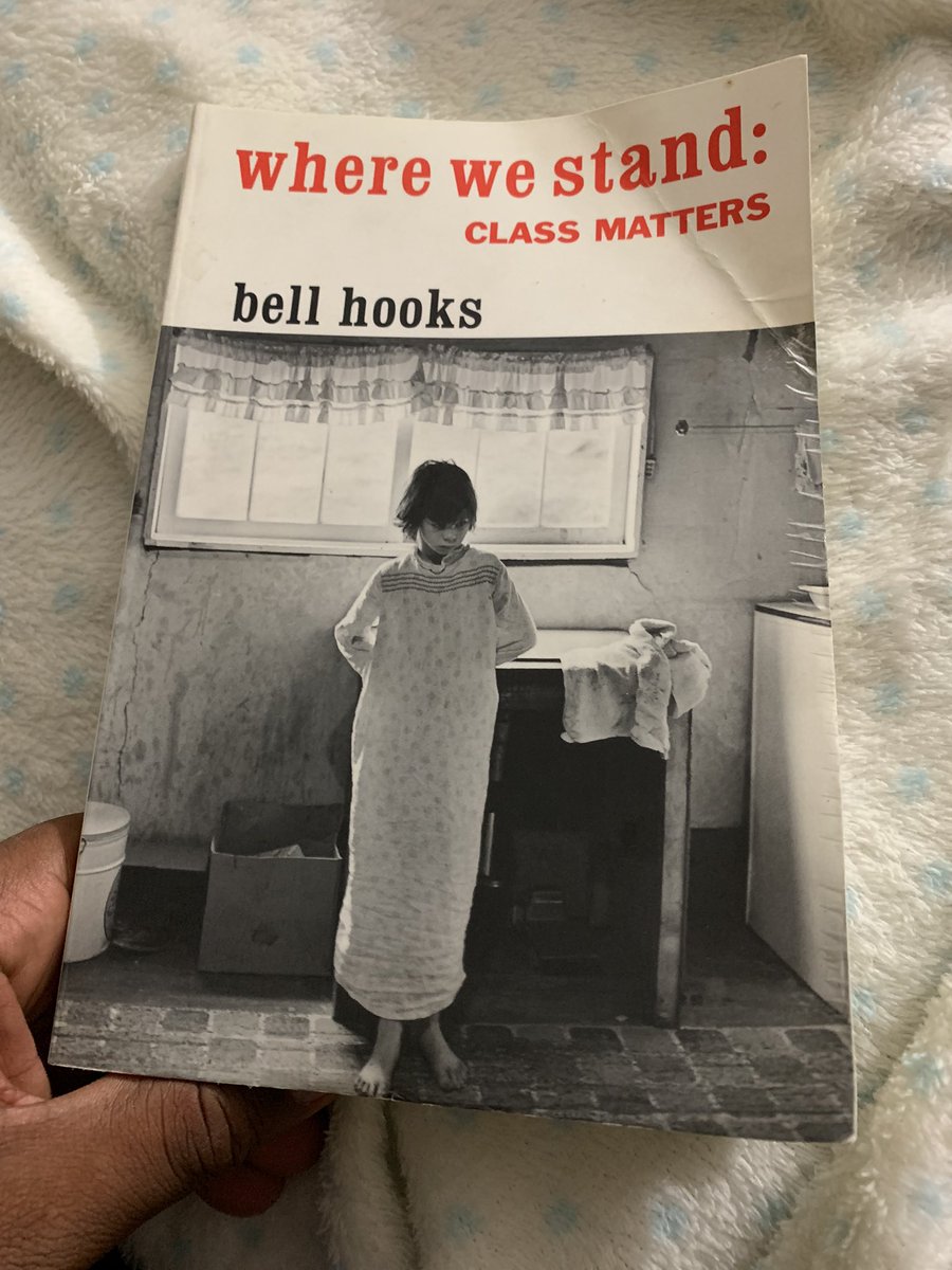 EduTalkTz's tweet photo. Leo nimejifunza concept mpya, inaitwa CLASS SHAME.
Mawasogezea hiki wale wapenda vitabu.
#bookholics https://t.co/qtu15osJyJ