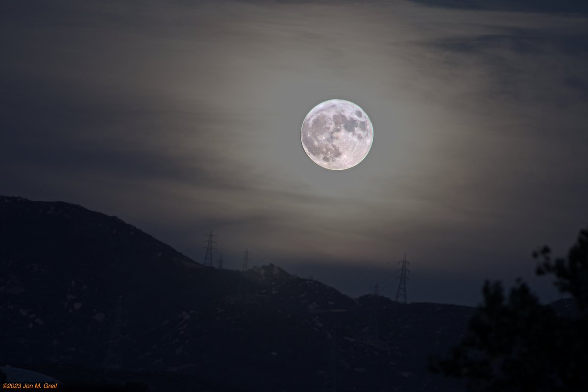 Tonight's Super Blue Moon rising over the mountains behind our home in Alpine, CA.  It's the third of 4 Supermoons in a row, and the most "Super" of the 4, owing to it's being the closest and largest of the Supermoons. #Astrophotography