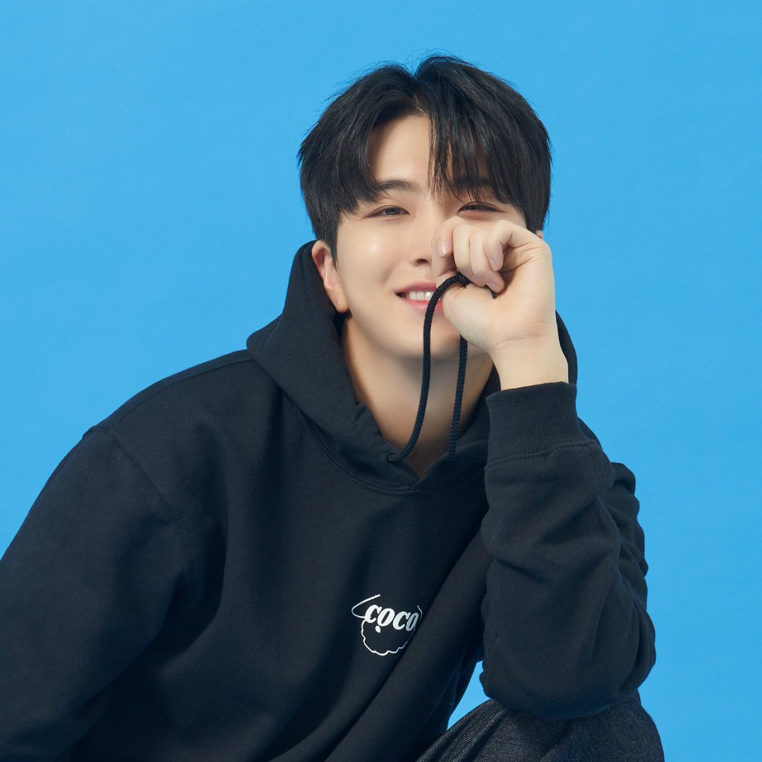 YOUNGJAE tweet media