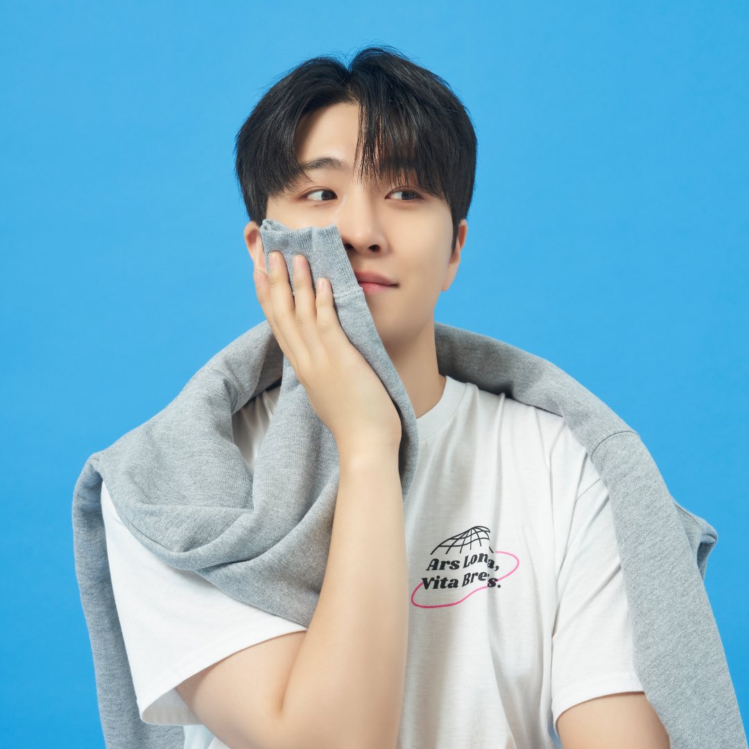 YOUNGJAE tweet media