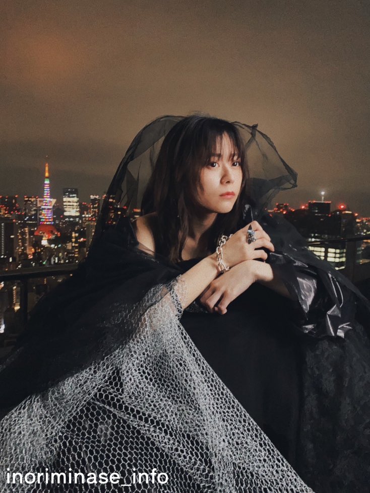 inoriminase's tweet photo. #SCRAPART
#黒ドレスお気に入り
#八月最後の日
#みんな良き1日を https://t.co/QELwkeZggY