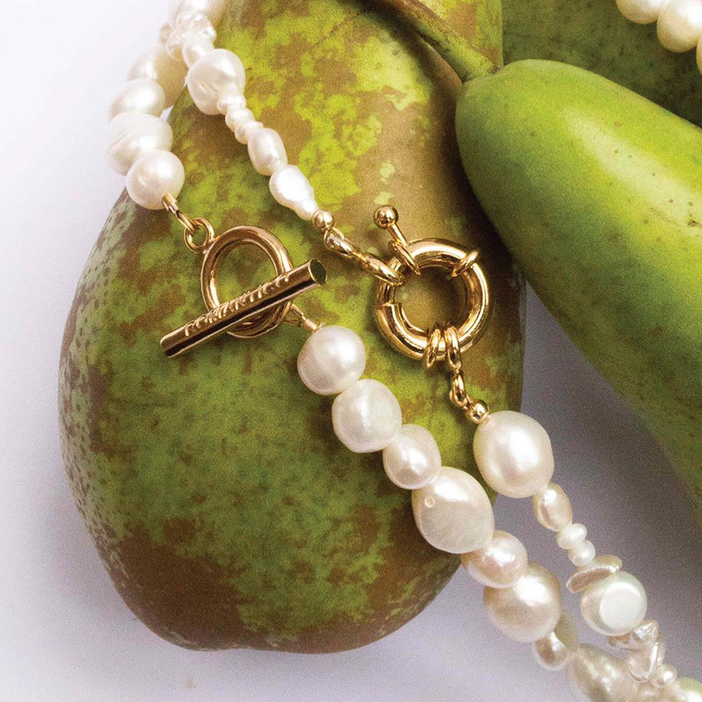mudamlux's tweet photo. The new collection by #RomanticoRomantico is now available at #MudamStore. This colourful assortment features the iconic #pearl mixed with coloured #glasscharms. Discover it at #Mudam. https://t.co/J6zgGYfWrp