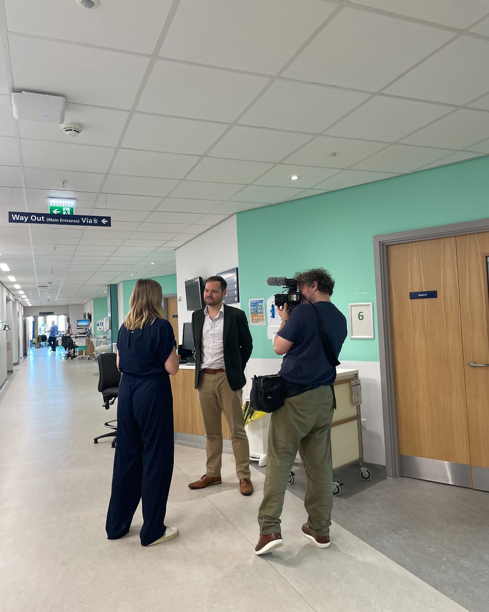 CCCNHS's tweet photo. Check out our Metastatic Spinal Cord Compression Service featuring across @BBC today – on your TV, online and on the radio. 

The BBC spoke to our specialist team about what makes the service unique and also to patients who have benefitted. https://t.co/099RErqd34