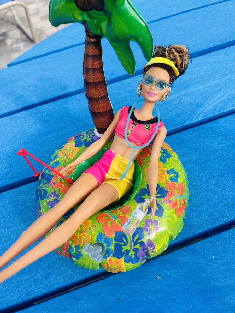 0Noobsquad1's tweet photo. https://t.co/Maay9820B8  hey GUYS!Check out our YT Channel! We cover #dIyCrafts #Minatures #Minibrands #miniverse #Barbie #diyDollCrafts #Shoppkins #DollShorts #temu #Dollhauls #toyreviews &amp;MORE!❤️2See ya there! #DollSummer #AdultDollCollectors @FroggyStuff1 @Barbie #MargotRobbie https://t.co/LJfIar94lC