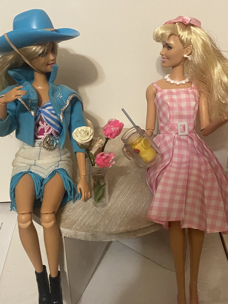 0Noobsquad1's tweet photo. https://t.co/Maay9820B8  Hi  Every1-Check out our YTChannel! We cover #dIyCrafts #Minatures #Minibrands #miniverse #Barbie #diyDollCrafts #Shoppkins #DollShorts #temu #Dollhauls #toyreviews &amp;MORE❤️2See ya there! #DollSummer #AdultDollCollectors @FroggyStuff1 @Barbie #MargotRobbie https://t.co/MAgdjH0S3R