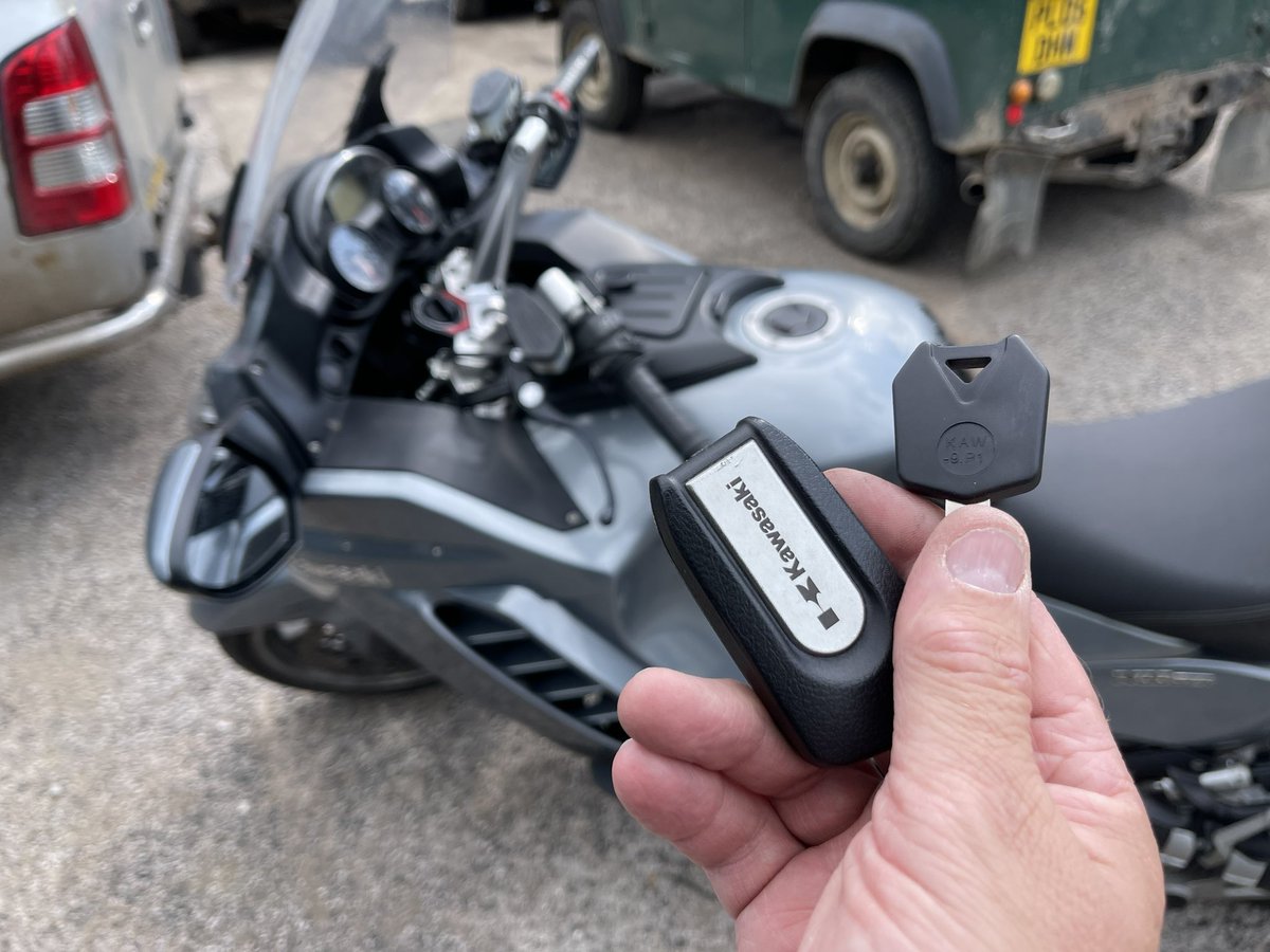 Keyishoes tweet media