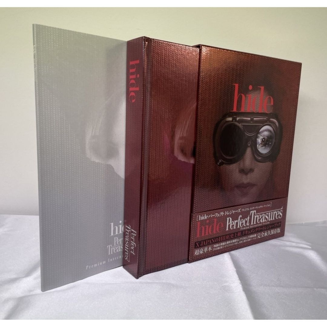 CSi_2021's tweet photo. #hide Perfect Treasures-Premium International Version

available for sale！！

All of hide's life scented from about 140,000 characters.
Super luxury book.

Buy from here!!
https://t.co/o0zP947IX9
Instagram
https://t.co/hsyKXVm9Hv
＃HIDE #XJAPAN https://t.co/cjteItznAf