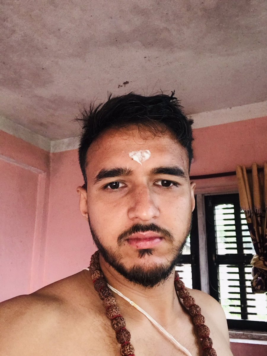 neupane_dai's tweet photo. हामी बाहुनले GIRLFRIEND हैन जनै फेर्छौ! https://t.co/fs7hMrydmE