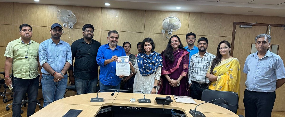 .<a href="/brlps_jeevika/">JEEVIKA Bihar</a> &amp; <a href="/uc3m/">UC3M</a> signed a MOU to implement "Bihar Information &amp; Media Literacy Initiative" -An Educative Intervention in Community Library &amp; Career Development Center, to study the effectiveness of information &amp; media literacy intervention with 12000+ learners.