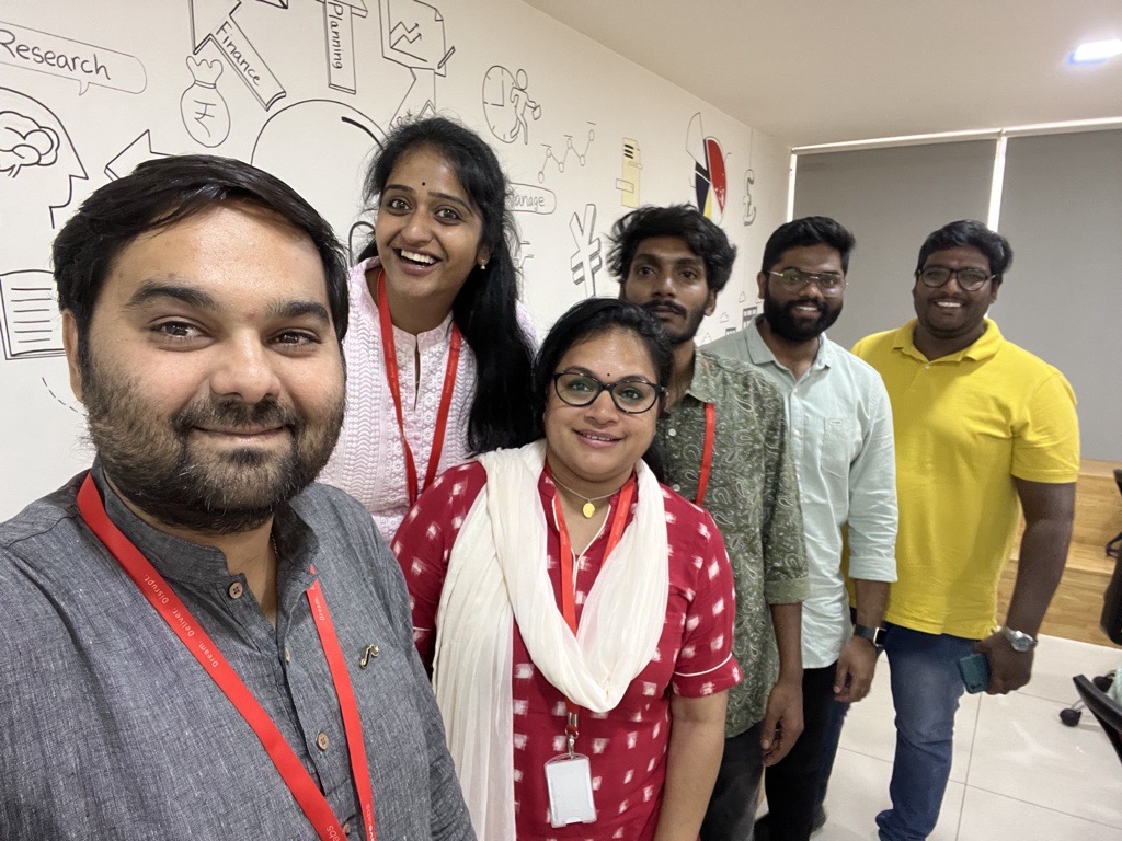 WavelabsTech's tweet image. Time for #rakhicelebrations &amp;amp; renewing bonds with threads of faith &amp;amp; trust! At #Wavelabs we conducted a #Rakhi making workshop for our employees to foster team work &amp;amp; showcase their creativity. The day was filled with laughter &amp;amp; happy moments. We wish a #HappyRakshaBandhan to all