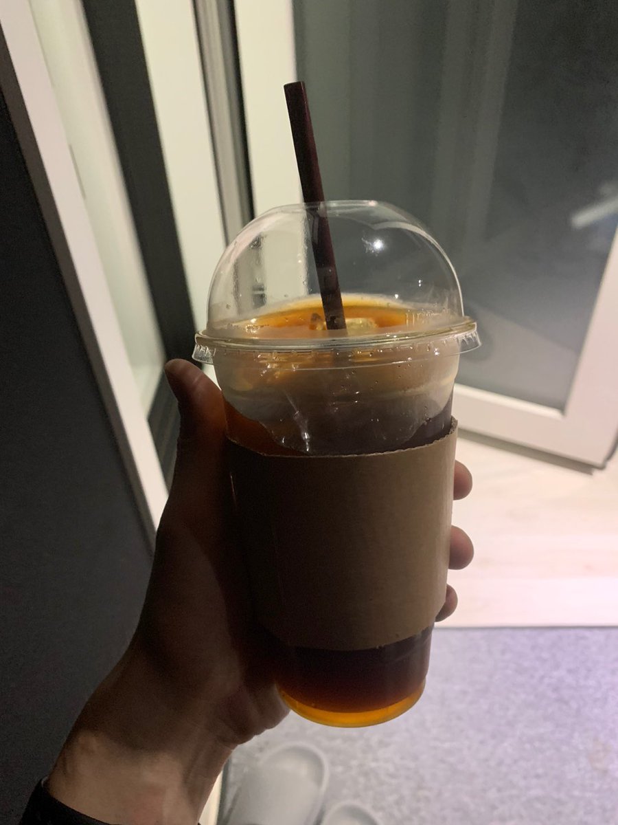 OmegaX_members's tweet photo. [#OX]

아이스아메리카노 추천할게요 포엑

#OMEGA_X #오메가엑스
#한겸 #HANGYEOM https://t.co/Z6DQnVRZSv