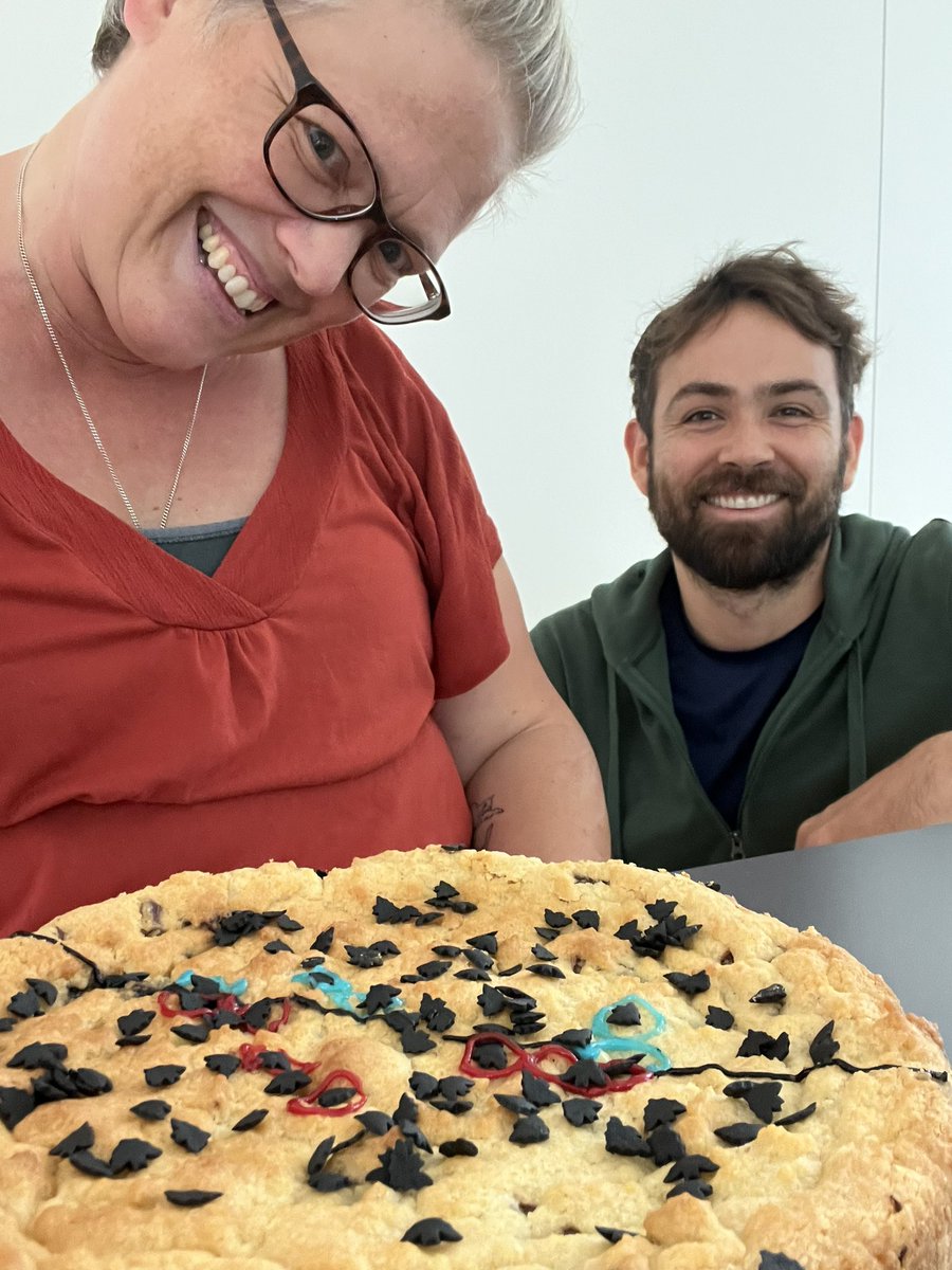 dechmannlab's tweet photo. finally also managed the #labcake about this study @EdwardHurme @RolandKays @BlairRCostelloe @martinwikelski @teague_o Ben Koger @eidolonnetwork https://t.co/caXeyhskF1