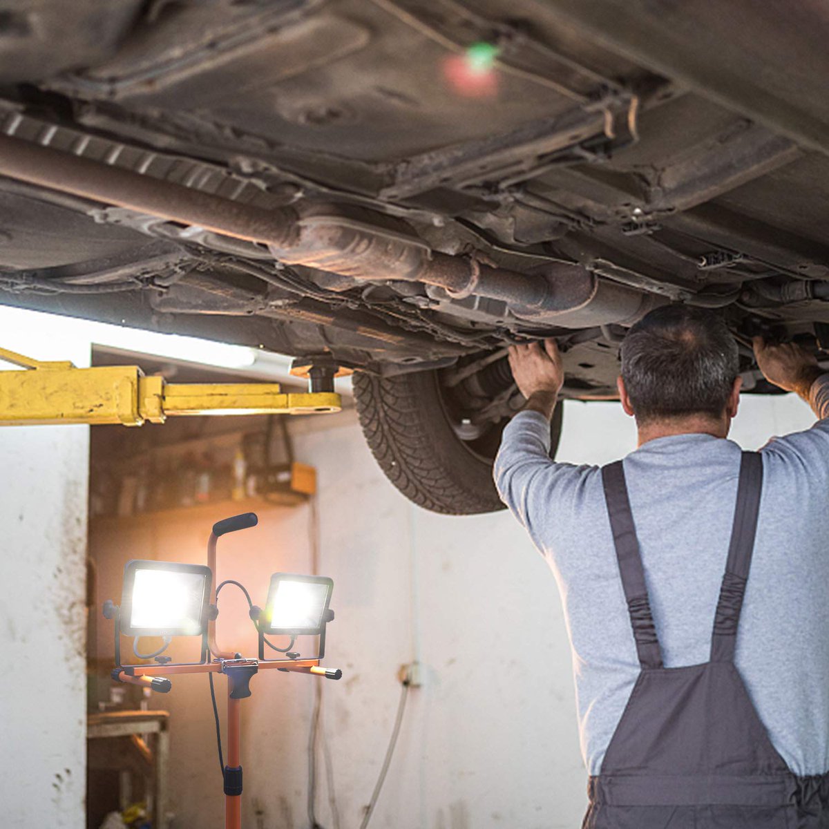 Suzy42180510's tweet image. Auto Repairing with Flexible Dual-head LED Work Light #autoservices #vehiclerepair #ledworklight #tripod gdworklight.com