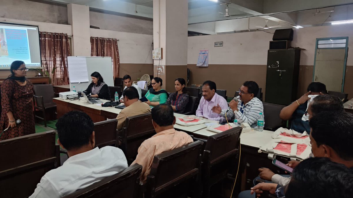 CEPT_CWAS's tweet photo. Workshop on "Integrating Gender, Sexuality and Rights in Urban Sanitation" was conducted on 29th August at @Ichalkaranji_MC for all Head of Departments &amp; their staff by @CEPT_CWAS with support from @ThinkCREA 

 #poshact #sexualharassmentatworkplace #poshtraining #workplacesafety https://t.co/thh4B57S5a
