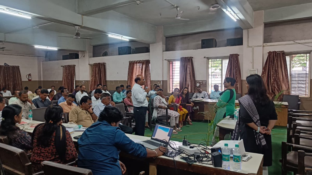 CEPT_CWAS's tweet photo. Workshop on "Integrating Gender, Sexuality and Rights in Urban Sanitation" was conducted on 29th August at @Ichalkaranji_MC for all Head of Departments &amp; their staff by @CEPT_CWAS with support from @ThinkCREA 

 #poshact #sexualharassmentatworkplace #poshtraining #workplacesafety https://t.co/thh4B57S5a