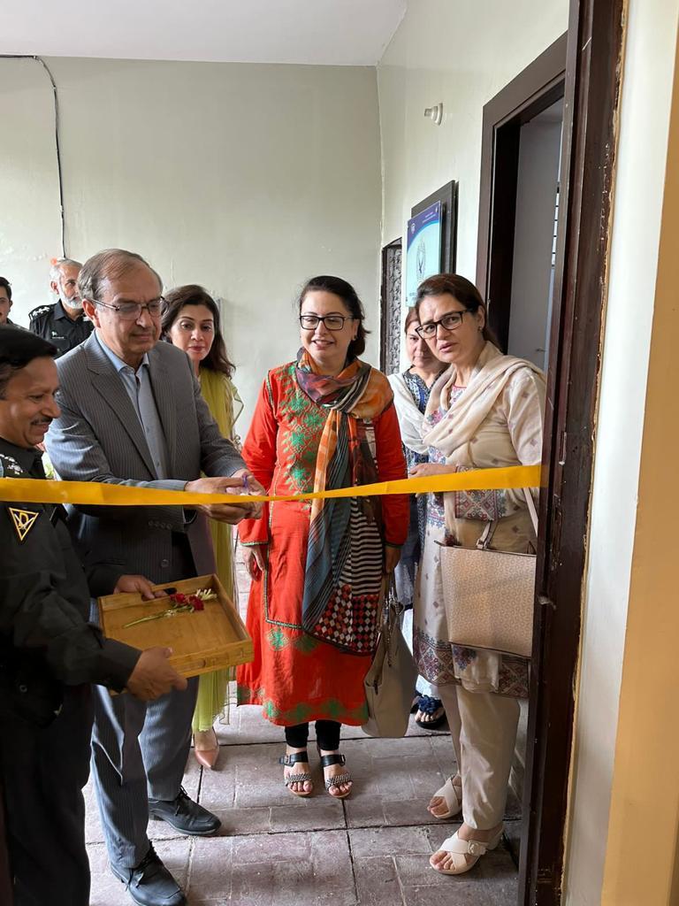 IPRE_Customs's tweet photo. Trainings and seminars are crucial to the success of an effective Intellectual Property development regime. Ms. Beelam Ramzan Director IPRE Central Lahore @Pak_Customs established a Conference room for training of Customs personnel and stakeholders
@mukarram_ansari @OICCI @FPCCI1 https://t.co/kC8UiKQKfo