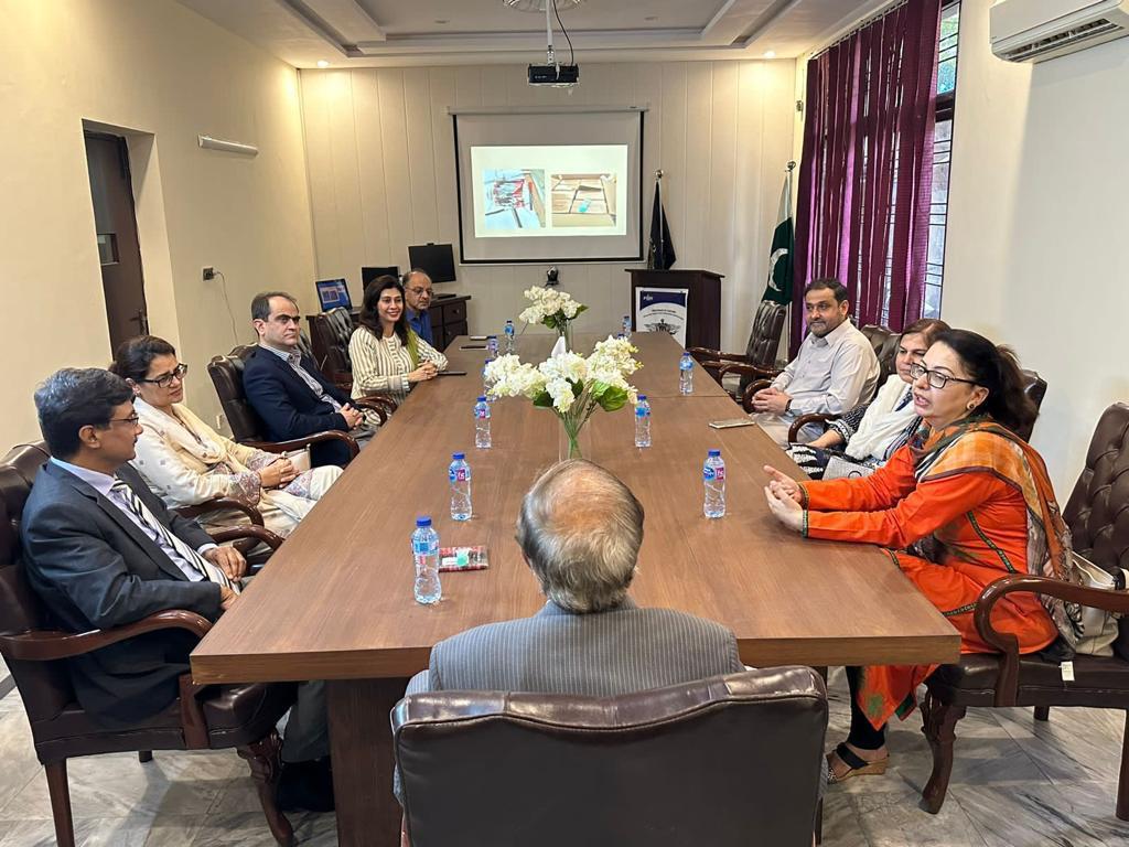 IPRE_Customs's tweet photo. Trainings and seminars are crucial to the success of an effective Intellectual Property development regime. Ms. Beelam Ramzan Director IPRE Central Lahore @Pak_Customs established a Conference room for training of Customs personnel and stakeholders
@mukarram_ansari @OICCI @FPCCI1 https://t.co/kC8UiKQKfo