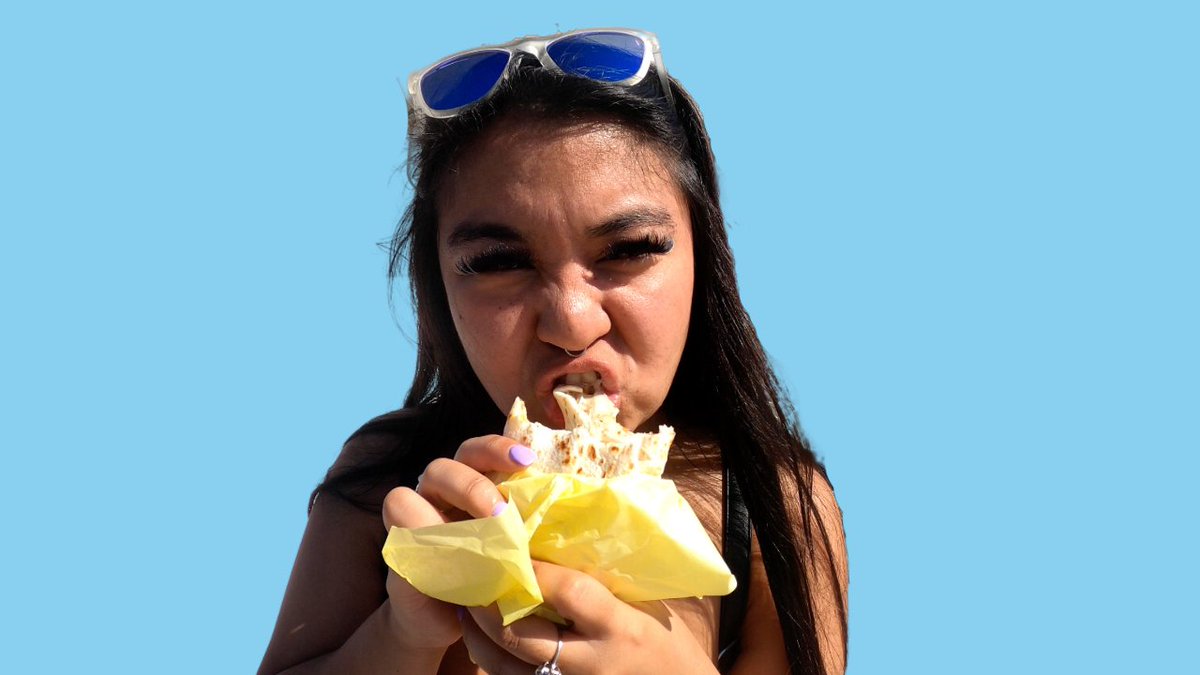 jamienoelle's tweet photo. New vlog dropping soon 😎 enjoy the thumbnail of me monster eating https://t.co/puTcRp6H6N