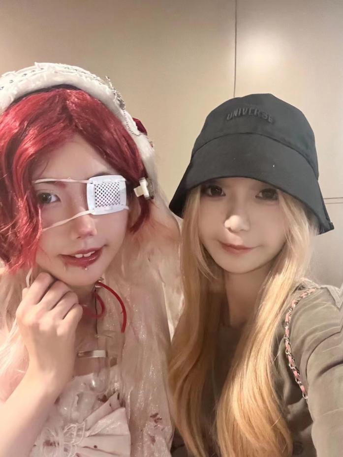 tracy19851002's tweet photo. cosplay show👍😍 https://t.co/2SJwO5juKm