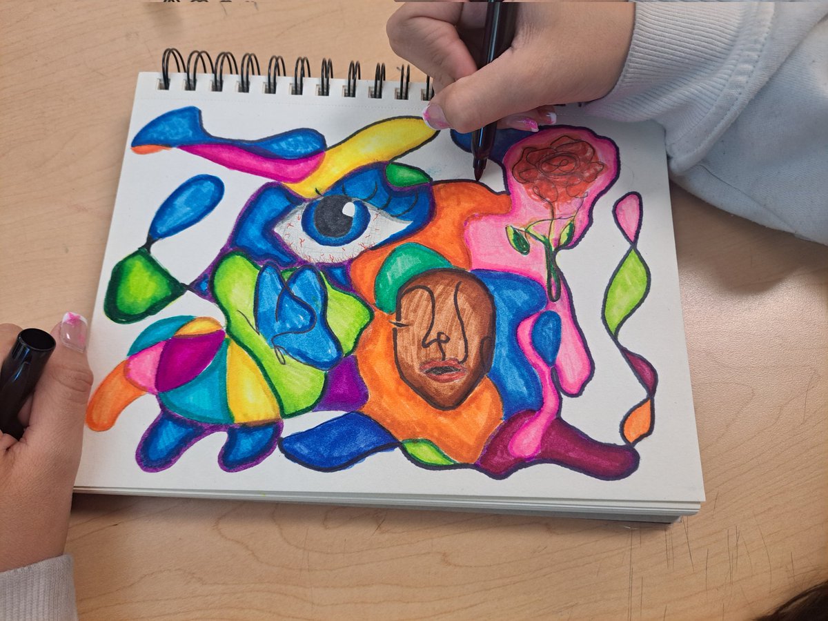 GenovaArt_EHS's tweet photo. Part 2 Bobcat artists working on Neurographic Art, science and art! #believe #TeamSISD #SISDFineArts @Puentes_MS @EsparzaMPMS #dreamcreateachieve https://t.co/pPTr82cvhg