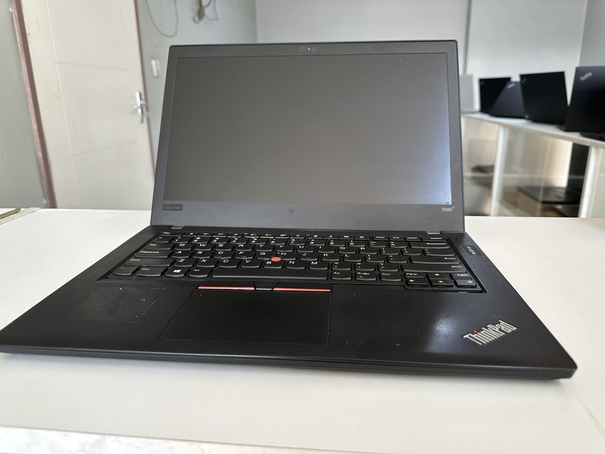 rayking02's tweet image. Retweet, like and follow🔁

I’m GIVING AWAY one clean Thinkpad core i5 8th generation 8gb ram 256gb ssd 

QUALITY laptops available at affordable prices at Dublin House cnr M. Nehanda and Albion 2nd Floor Room 221
