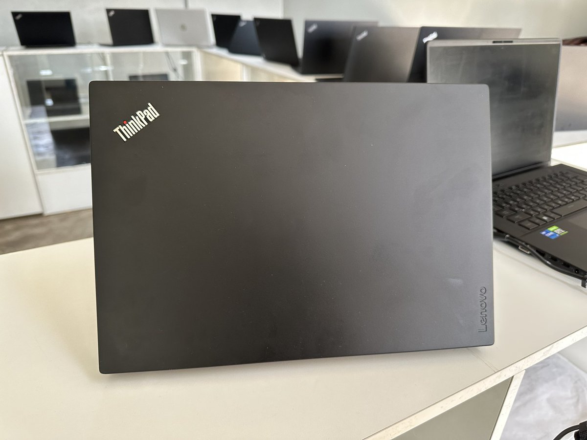 rayking02's tweet image. Retweet, like and follow🔁

I’m GIVING AWAY one clean Thinkpad core i5 8th generation 8gb ram 256gb ssd 

QUALITY laptops available at affordable prices at Dublin House cnr M. Nehanda and Albion 2nd Floor Room 221