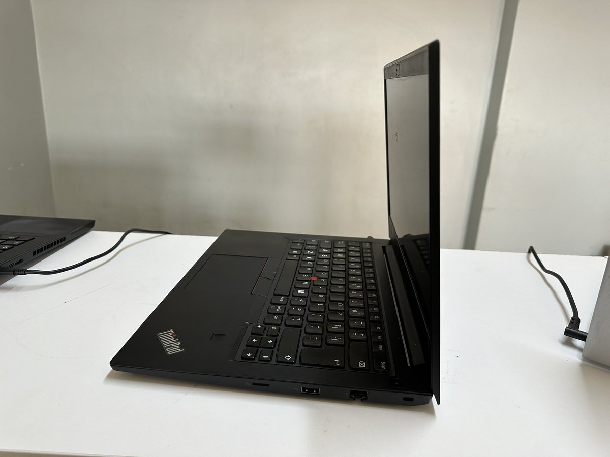 rayking02's tweet image. Retweet, like and follow🔁

I’m GIVING AWAY one clean Thinkpad core i5 8th generation 8gb ram 256gb ssd 

QUALITY laptops available at affordable prices at Dublin House cnr M. Nehanda and Albion 2nd Floor Room 221
