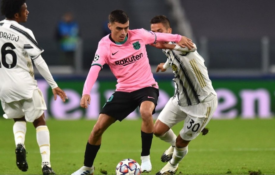 Jour de tirage des phases de groupe de LDC.
Qui s'en rappells des deux premiers matchs de Pedri dans la reine des compétitions ( premier match 1 but face à Farencvaros et le second une Masterclass à Turin contre la Juventus 🔥🔥).