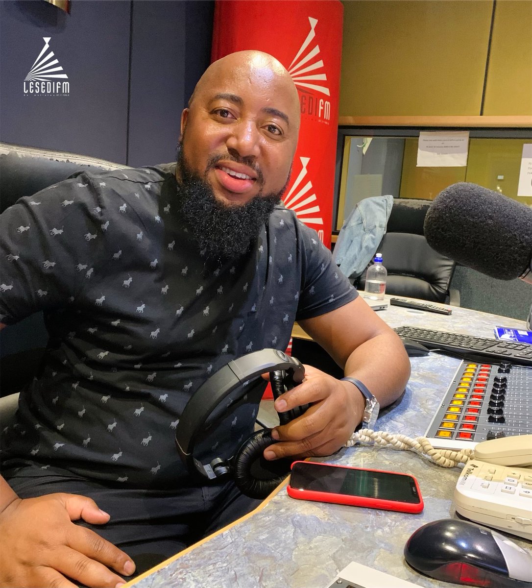 LesediFM's tweet photo. #ReMmoho le @DjloversSA 

📱:0832840008
📞:0860003084
Streaming: https://t.co/FmsziyGXvC

Mamela Radio! https://t.co/GQQ1bGVWWy