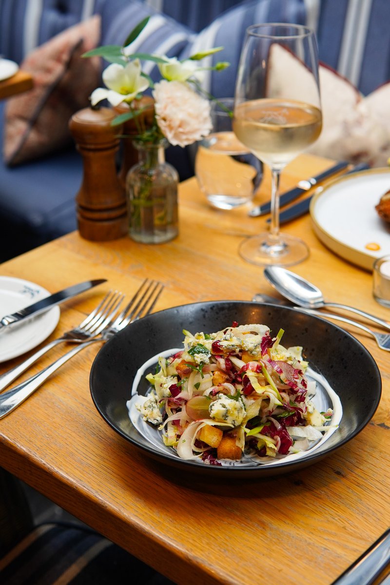 MikeyRyans's tweet photo. Be still, our beating blue hearts. ๐@CashelBlue is always featured on our menus, but this latest Waldorf Salad with Cashel Blue, Chicory, Pickled Celery, Grapes, Hazelnuts, Sourdough & Sherry Dressing is delicious. ๐ ๐ฟ๐ง #Cashel #Tipperary @GoodFoodIreland @tippfood https://t.co/vOvWn4khus