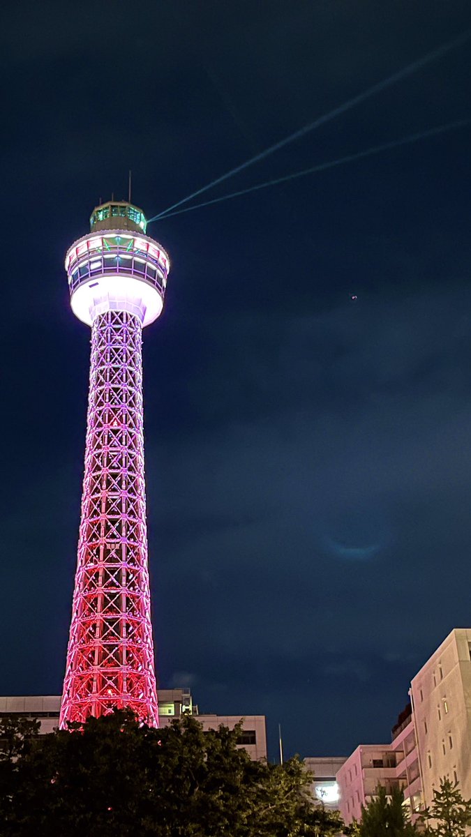 marine_tower's tweet photo. 横浜マリンタワー
#ライトオブウィッシュ 💡✨

今夜のカラーは『Red』
お客様からのご依頼でのライトアップです！

Kis-My-Ft2を卒業される
北山宏光さんへ感謝の気持ちを込めて。

北山さんは神奈川県出身！みなさんの想いがご本人に届きますように❤️

#横マリライトアップ
#KisMyFt2 #北山宏光 https://t.co/tkZVVGMjnx