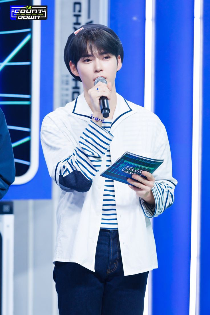 shbchartsdata's tweet photo. CONGRATULATIONS #SUNGHANBIN 🎉🎊🥳

WELCOME MC SUNG HANBIN
#McountdownHaMC
#성한빈엠카엠씨축하해 https://t.co/wNpfyXhMmF