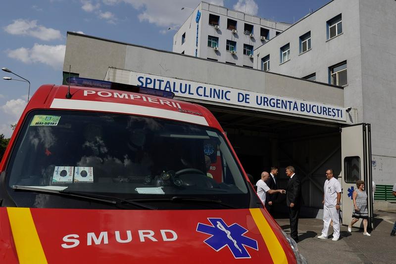 romanya_haber's tweet photo. 📍Crevedia’daki kaçak #LPG istasyonundaki patlama ve yangında yaralanan 1 kişi daha hayatını kaybetti.
🏥Vücudunun yüzde 99’u yanık olan kişi, #Floreasca Hastanesi'nde tedavi gören durumu ağır 3 yaralıdan biriydi.
📌Böylece patlamada hayatını kaybedenlerin toplam sayısı 3’e çıktı. Halen 22 hasta çeşitli hastanelerde tedavi görüyor. #Romania #Crevedia #patlama #gpl #explozie