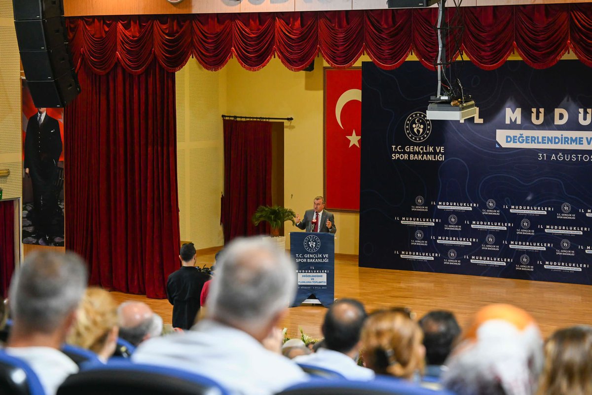OA_BAK's tweet photo. 📌Gençlik ve Spor İl Müdürlükleri ile Değerlendirme ve Planlama Toplantısı'nı gerçekleştirdik.

Türkiye'nin gençlerine en güçlü imkânlarla hizmet vermek için yol haritamız hazır, biz hazırız.🇹🇷 https://t.co/Fa5OH7RAbs