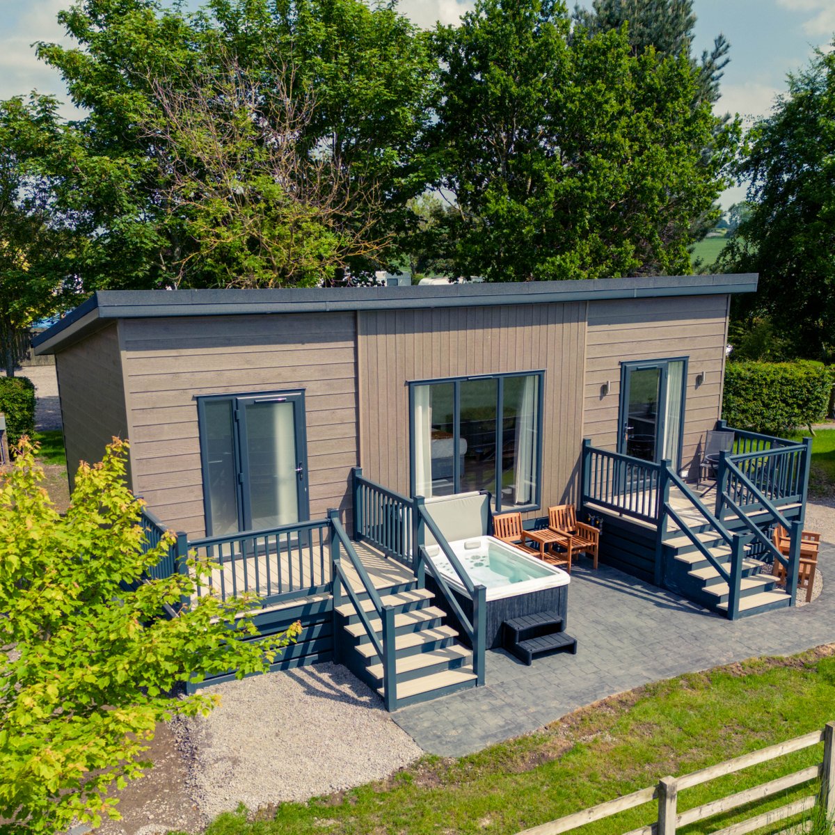Hideaways are the perfect trip for two. Nestled in the heart of nature, these private retreats are the ultimate getaway for couples! 
#teesdale #luxuryholiday #hottubholiday #northyorkshire #luxuryretreat #ukholidays #codurham