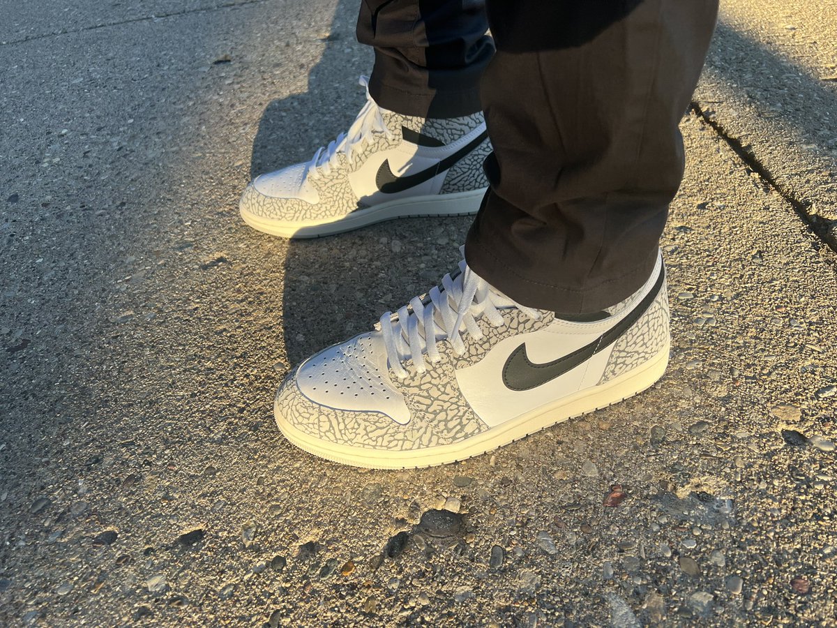 MidwestHook's tweet photo. Don’t let hype dictate what you think is fire #kotd #kickcheck #snkrslivekickcheck #snkrsliveheatingup #shoessofresh #yoursneakersaredope https://t.co/IL92609rEk