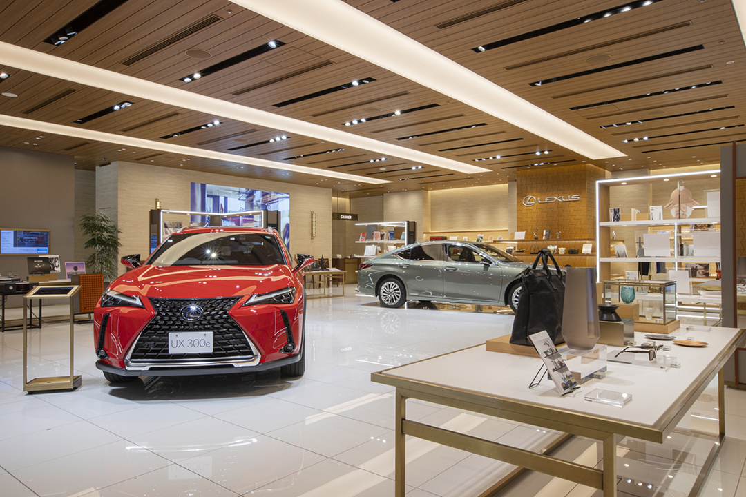 lexus_jpn's tweet photo. 【休業のお知らせ】
LEXUS MEETS...は、8/31をもちまして休業いたしました。多くのお客様にご来場いただき本当にありがとうございました。
来春、様々な情報発信を幅広く行う場として開業予定です。
休業中も試乗サービスは継続いたしますのでぜひご利用下さい。
⇒ https://t.co/tzhoh3m7fT https://t.co/3kncCVErnI