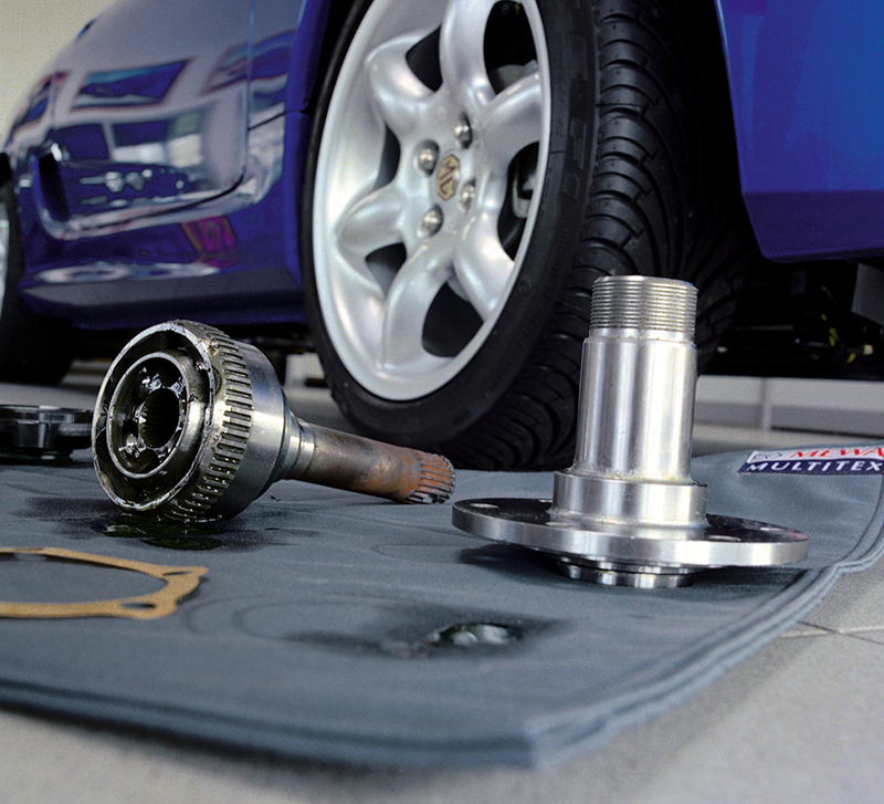 MEWA_EN's tweet image. Attention all mechanics! Oil-smeared towels lying around the workshop can present a danger to health and safety. Car mechanics can use our Multitex mat as a solution to trap potentially dangerous leaks and drips.

hubs.li/Q01YrQ7X0
#textilsharing #automotive #carmechanics
