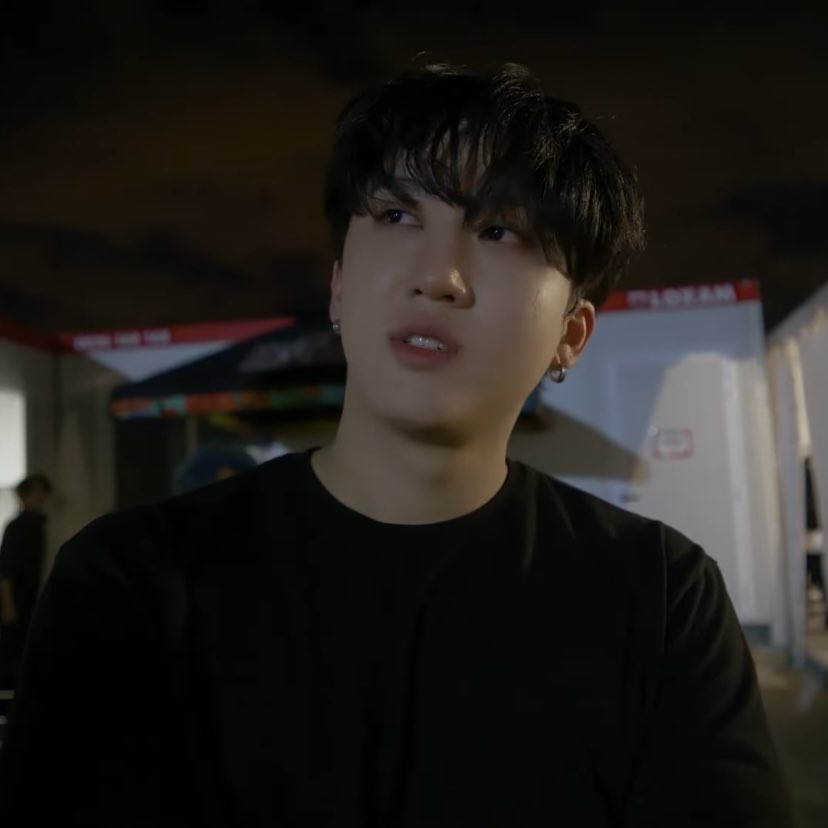 hourlybinsung's tweet photo. this changbin and jisung https://t.co/QQKuC82WIY