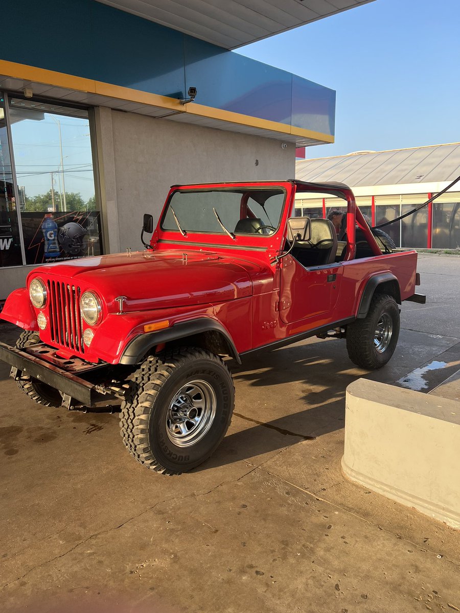 clay_courson's tweet image. Anybody interested in an ‘82 Scrambler frame off with an LS1 and 4l60? 

$29,5k  More info on request. 

DM’s open. Will put you contact with owner. (They didn’t realize I have 12 followers) Hopefully I can get some reach here. 

#jeep #scrambler #cj8