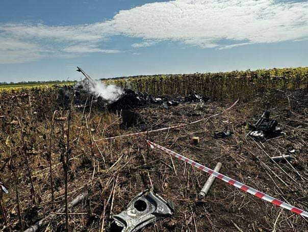 kardinal691's tweet photo. Criminal proceedings launched on the fact of the crash of two helicopters in the #Donetsk region - Office of the Prosecutor General
According to the investigation, on August 29, #Mi_8 military helicopters crashed in the Kramatorsk district of the #Donetsk region. https://t.co/0hQZGwPn5s