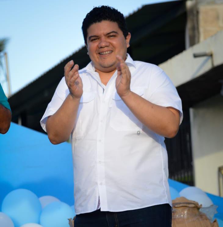 PlateroSaul's tweet photo. ¡Buenos días! 

Iniciamos este jueves con energía y compromiso para seguir construyendo un país más fuerte y unido. 

¡Vamos juntos hacia un futuro lleno de oportunidades para todos!
 💪🇸🇻 

#JuevesPositivo #BuenosDias #Parlacen https://t.co/XXdmPvtv72