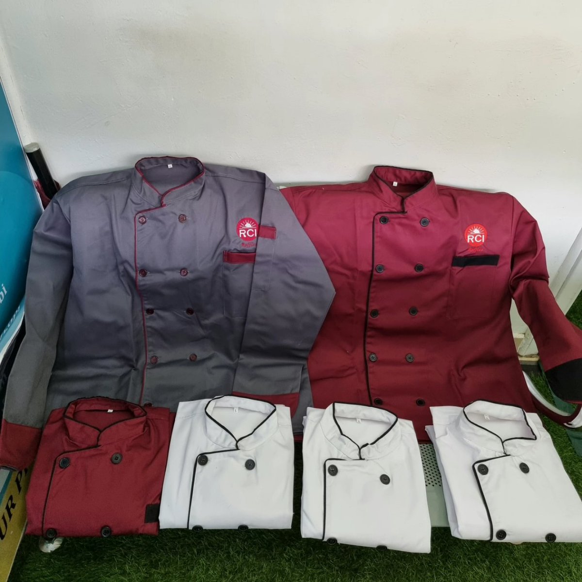 BrandsCj's tweet image. Are you in the hospitality industry? Looking for #ChefUniforms #StaffUniforms we are your plug.
We do countrywide deliveries within 24hrs. 
☎️ Call/Text/Whatsapp 0723828823/0737266534
info@cjaybrands.co.ke  cjaybrands.co.ke