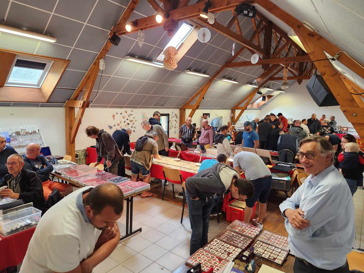 📆 Dimanche dernier avait lieu la 11e Rencontre Numismatique de Plélauff

📍Point de ralliement des collectionneurs de monnaies venus de toute la France 🇫🇷🪙
Une bien belle journée pour notre équipe !
Merci pour votre accueil et vivement la prochaine édition !