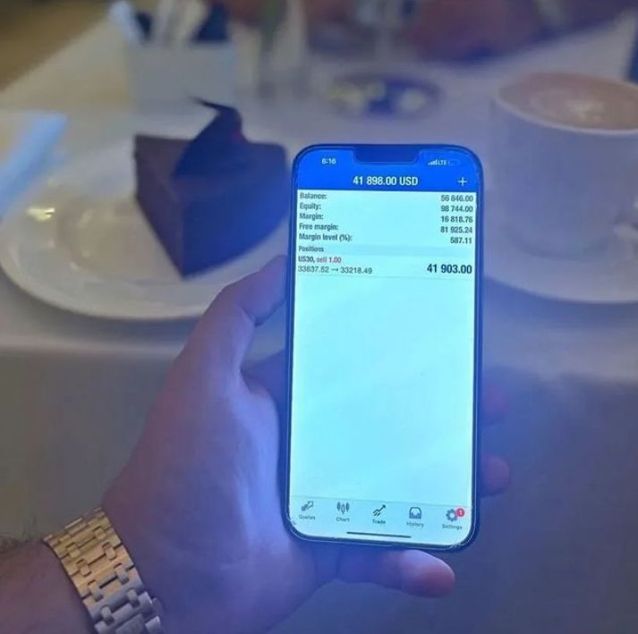Donblue747's tweet photo. @30plusGoneWild Bitcoin has change so many people life to good while invest into trust company your can try yours trading today and you we be happy in your trading https://t.co/uwHGnalapj