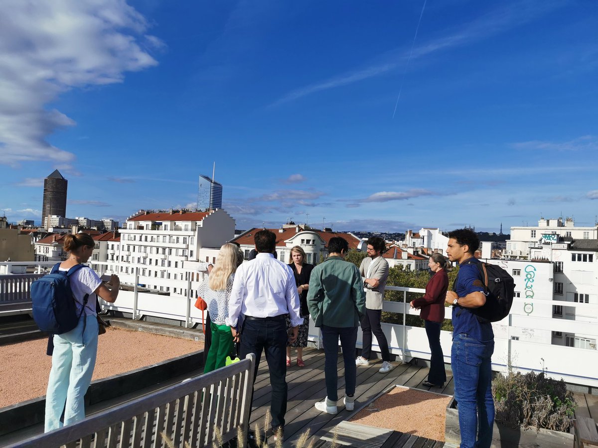 CMinicillo's tweet photo. Matinale de rentrée du CEE6 club d'entrepreneurs du 6ème arrondissement de Lyon dans les locaux d'Implid. Présentation de KNVA qui gère les espaces événementiels de la maison Vitton à Lyon 6ème. Des échanges riches et conviviaux #cee6 #cacentrest Crédit agricole Centre-est CEE6 https://t.co/HoC2XYJdtS